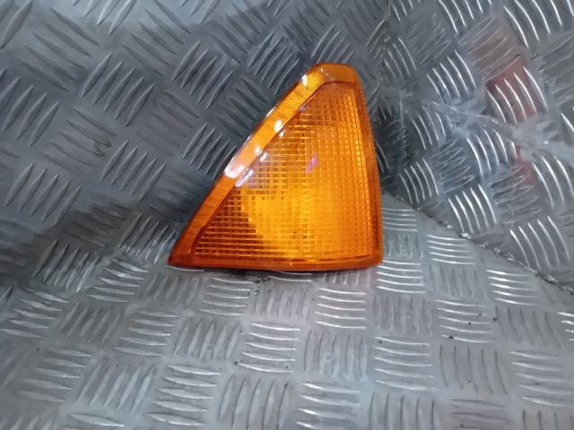 bontott ALFA ROMEO 75 Jobb első Irányjelző