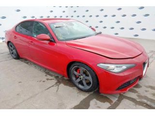 bontott ALFA ROMEO GIULIA Jobb első Csonkállvány