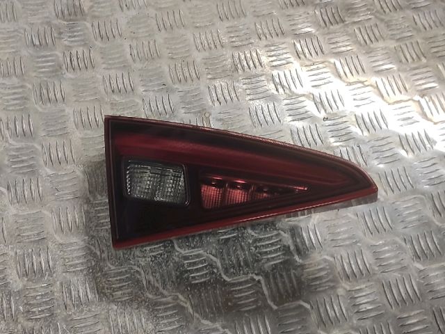 bontott ALFA ROMEO GIULIA Bal Belső Hátsó Lámpa