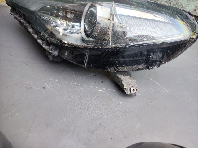 bontott ALFA ROMEO GIULIA Bal Fényszóró