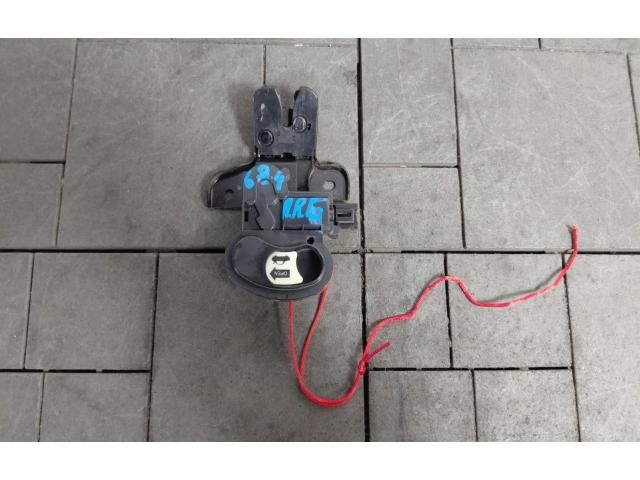 bontott ALFA ROMEO GIULIA Csomagtérajtó Zárszerkezet