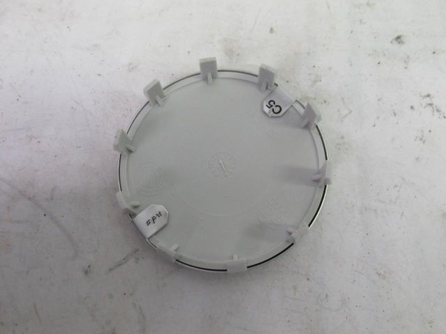 bontott ALFA ROMEO GIULIA Felniközép (1 db)