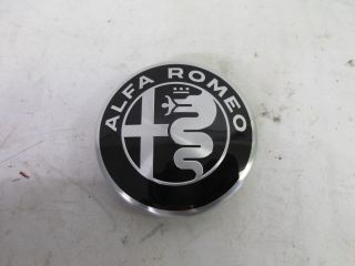 bontott ALFA ROMEO GIULIA Felniközép (1 db)