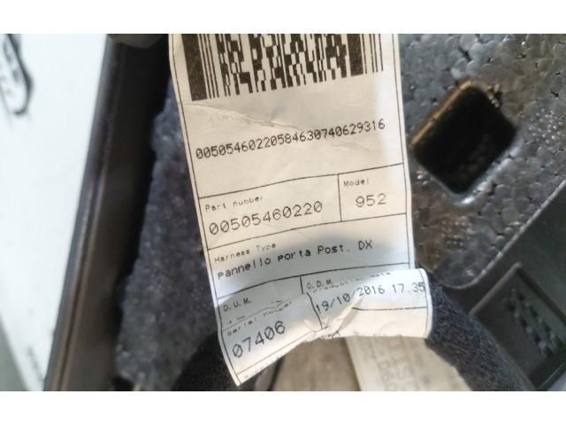 bontott ALFA ROMEO GIULIA Jobb hátsó Ajtó Kárpit