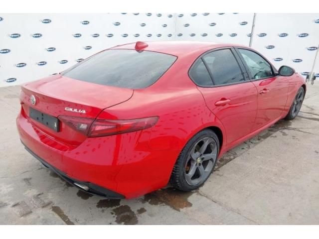 bontott ALFA ROMEO GIULIA Tetőkárpit