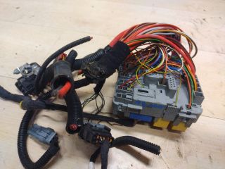 bontott ALFA ROMEO GIULIETTA Biztosítéktábla Motortér