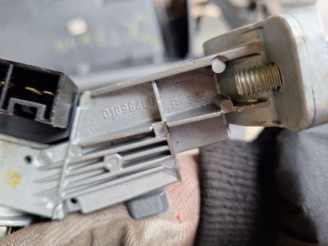 bontott ALFA ROMEO GIULIETTA Gyújtáskapcsoló