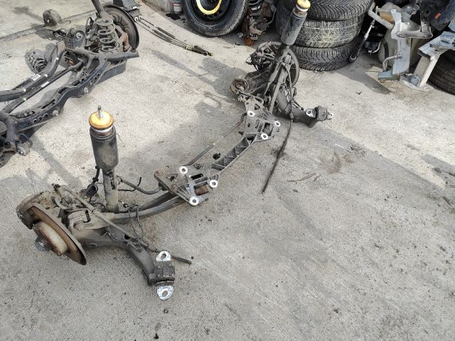 bontott ALFA ROMEO GIULIETTA Hátsó Híd (Tárcsafékes)