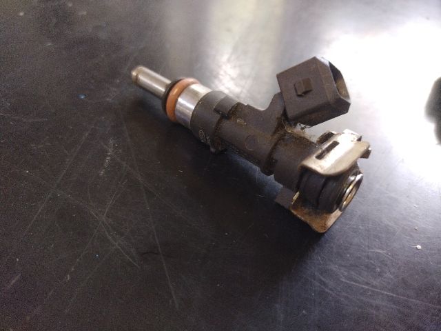 bontott ALFA ROMEO GIULIETTA Porlasztó (1 db)