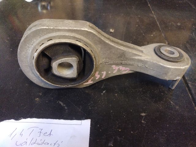 bontott ALFA ROMEO GIULIETTA Váltó Tartó Bak (Pozíciófüggetlen)