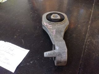 bontott ALFA ROMEO GIULIETTA Váltó Tartó Bak (Pozíciófüggetlen)