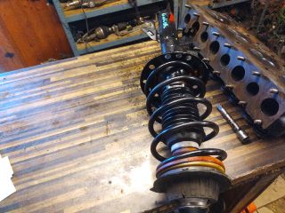 bontott ALFA ROMEO GIULIETTA Bal első Gólyaláb (Lengécsillapító, Rugó)