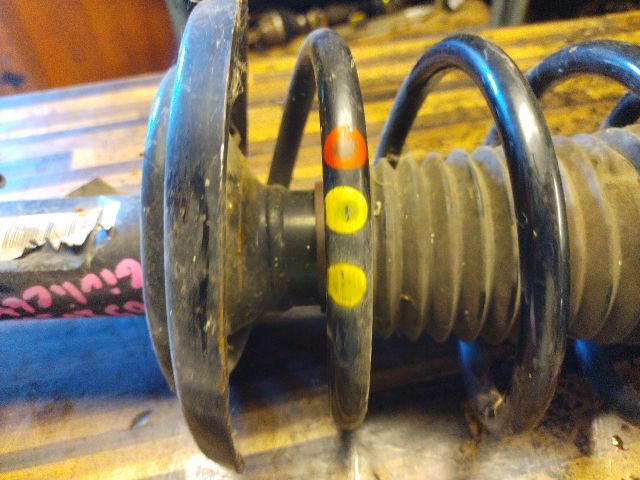 bontott ALFA ROMEO GIULIETTA Jobb első Gólyaláb (Lengécsillapító, Rugó)