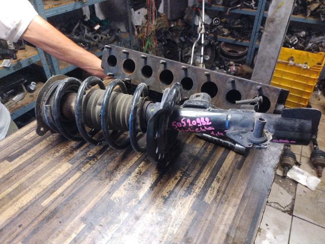 bontott ALFA ROMEO GIULIETTA Jobb első Gólyaláb (Lengécsillapító, Rugó)