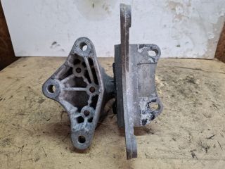 bontott ALFA ROMEO GIULIETTA Motor Tartó Bak (Fém)