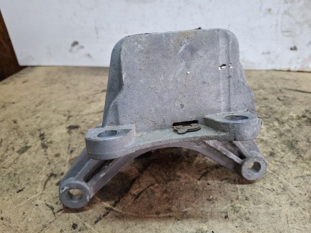 bontott ALFA ROMEO GIULIETTA Motor Tartó Bak (Fém)