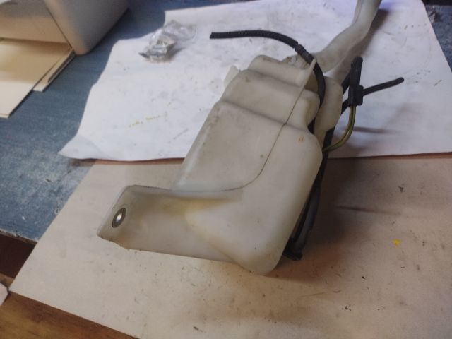 bontott ALFA ROMEO GIULIETTA Ablakmosó Tartály