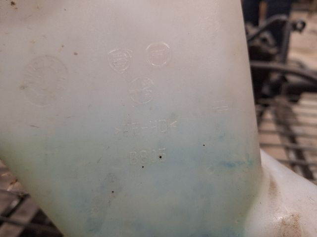 bontott ALFA ROMEO GIULIETTA Ablakmosó Tartály