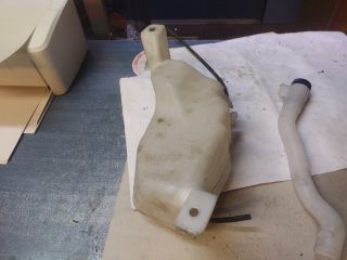 bontott ALFA ROMEO GIULIETTA Ablakmosó Tartály