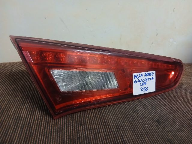 bontott ALFA ROMEO GIULIETTA Bal Belső Hátsó Lámpa