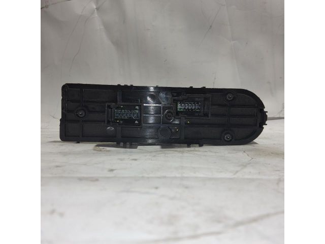 bontott ALFA ROMEO GIULIETTA Bal első Ablakemelő Kapcsoló