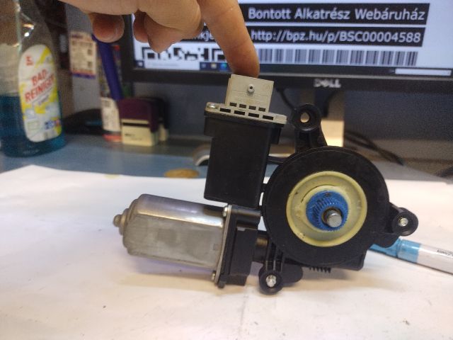 bontott ALFA ROMEO GIULIETTA Bal első Ablakemelő Motor