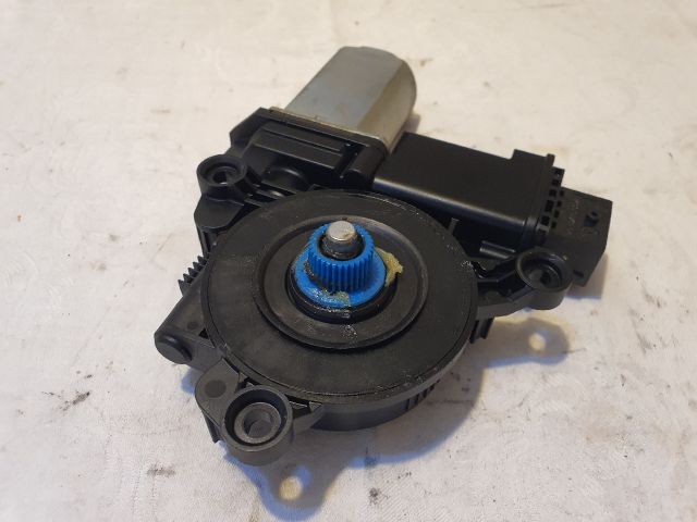 bontott ALFA ROMEO GIULIETTA Bal első Ablakemelő Motor