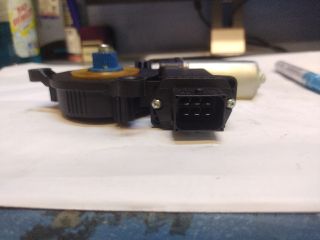 bontott ALFA ROMEO GIULIETTA Bal első Ablakemelő Motor