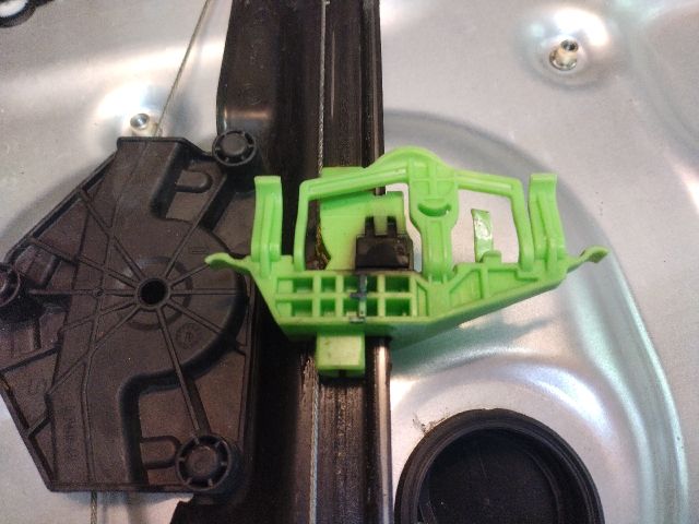 bontott ALFA ROMEO GIULIETTA Bal első Ablakemelő Szerkezet (Elektromos)