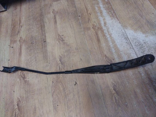 bontott ALFA ROMEO GIULIETTA Bal első Ablaktörlő Kar