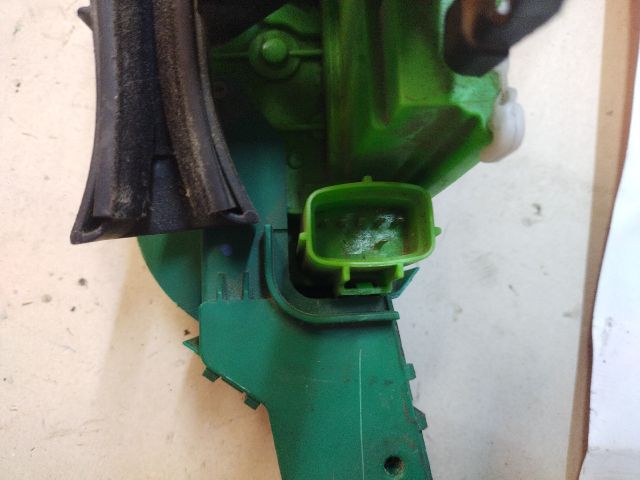 bontott ALFA ROMEO GIULIETTA Bal első Ajtózár