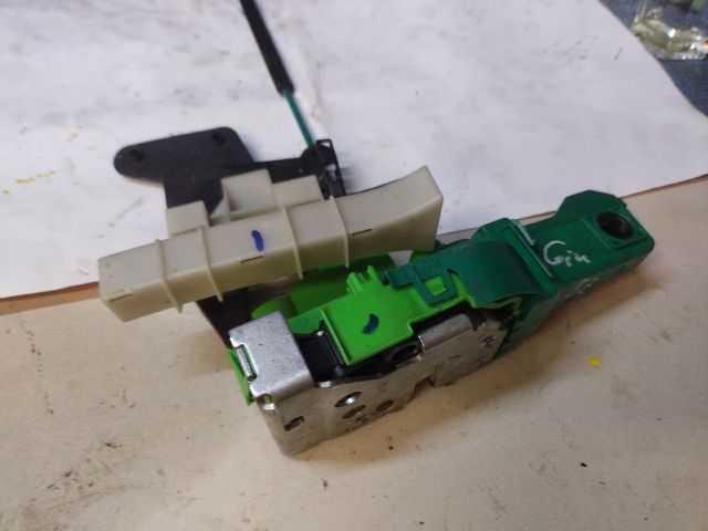 bontott ALFA ROMEO GIULIETTA Bal első Ajtózár