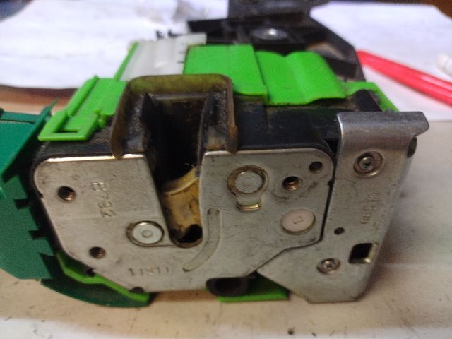 bontott ALFA ROMEO GIULIETTA Bal első Ajtózár