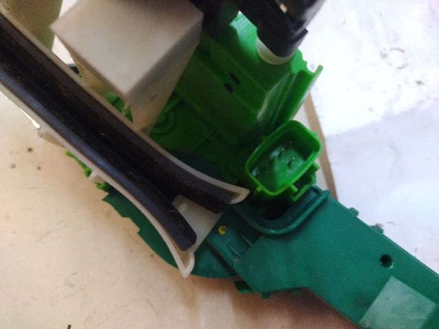 bontott ALFA ROMEO GIULIETTA Bal első Ajtózár