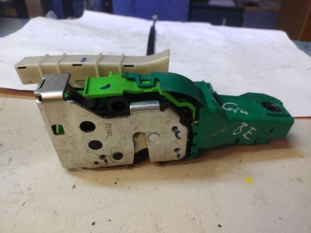 bontott ALFA ROMEO GIULIETTA Bal első Ajtózár