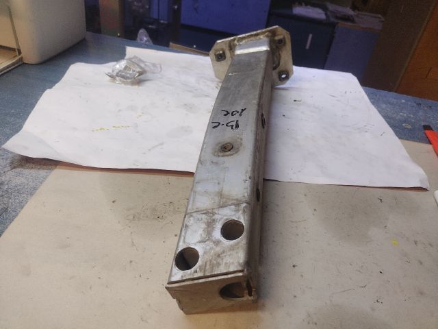 bontott ALFA ROMEO GIULIETTA Bal első Hossznyúlvány