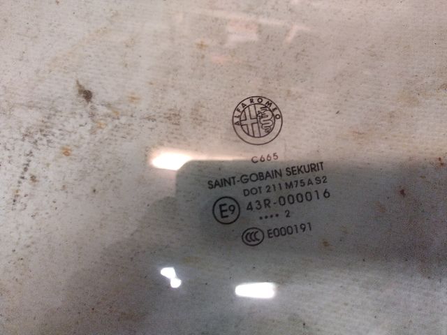 bontott ALFA ROMEO GIULIETTA Bal hátsó Ablak