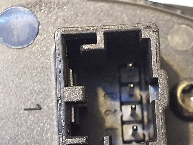 bontott ALFA ROMEO GIULIETTA Bal hátsó Ablakemelő Kapcsoló