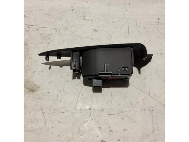 bontott ALFA ROMEO GIULIETTA Bal hátsó Ablakemelő Kapcsoló