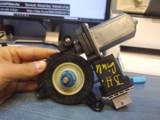 bontott ALFA ROMEO GIULIETTA Bal hátsó Ablakemelő Motor