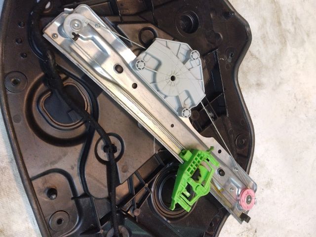 bontott ALFA ROMEO GIULIETTA Bal hátsó Ablakemelő Szerkezet (Elektromos)