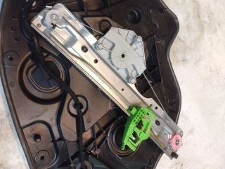 bontott ALFA ROMEO GIULIETTA Bal hátsó Ablakemelő Szerkezet (Elektromos)