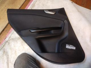 bontott ALFA ROMEO GIULIETTA Bal hátsó Ajtó Kárpit