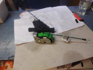 bontott ALFA ROMEO GIULIETTA Bal hátsó Ajtózár