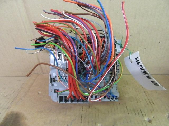 bontott ALFA ROMEO GIULIETTA Biztosítéktábla Motortér