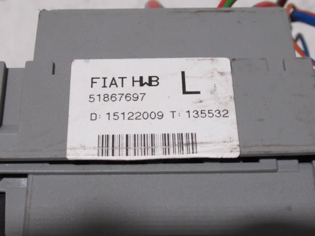 bontott ALFA ROMEO GIULIETTA Biztosítéktábla Motortér