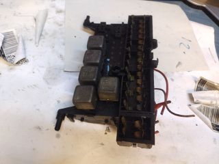 bontott ALFA ROMEO GIULIETTA Biztosítéktábla Utastér