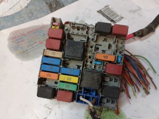 bontott ALFA ROMEO GIULIETTA Biztosítéktábla Utastér