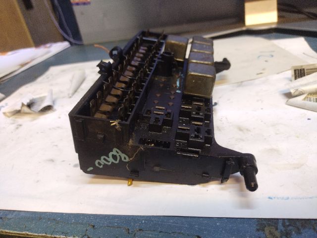 bontott ALFA ROMEO GIULIETTA Biztosítéktábla Utastér