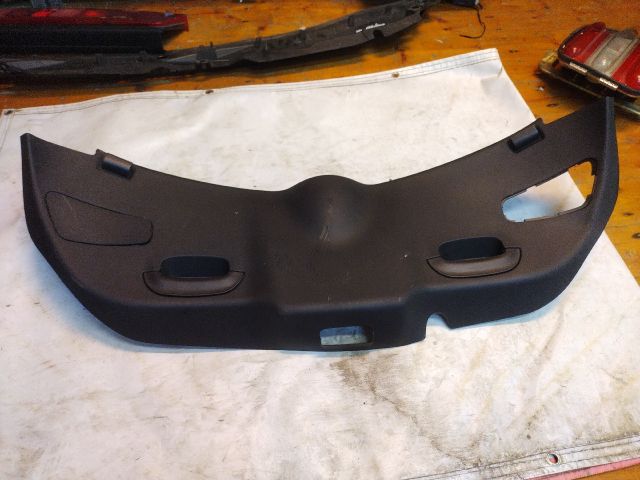 bontott ALFA ROMEO GIULIETTA Csomagtérajtó Burkolat (Részeivel)